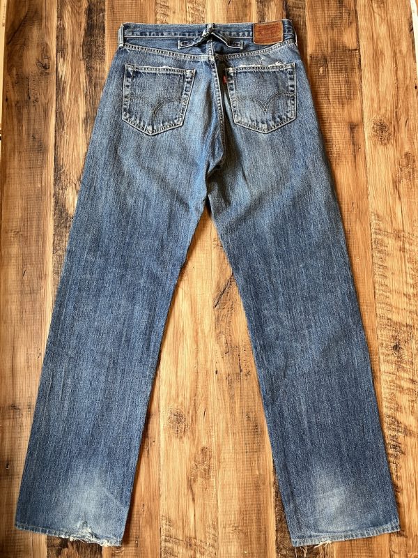 LEVI’S 702XX W31 Distressed Made in Japan