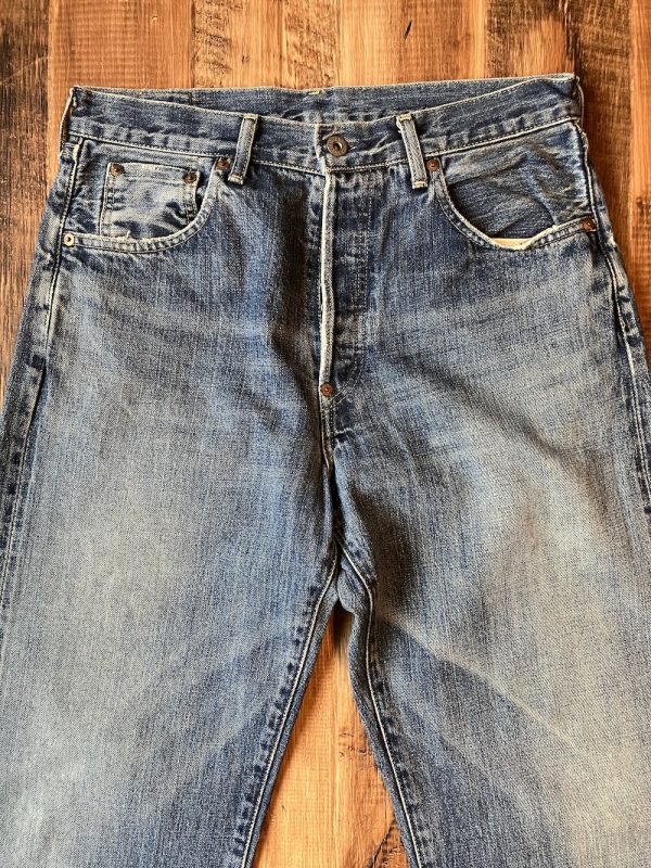 LEVI’S 702XX W31 Distressed Made in Japan - Image 4