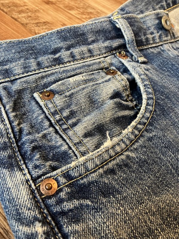 LEVI’S 702XX W31 Distressed Made in Japan - Image 9